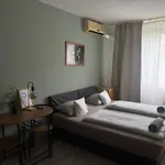 Hermina Apartmanok Westend